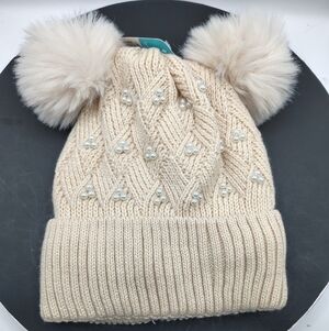Cream Knit Pom-Pom Beanie